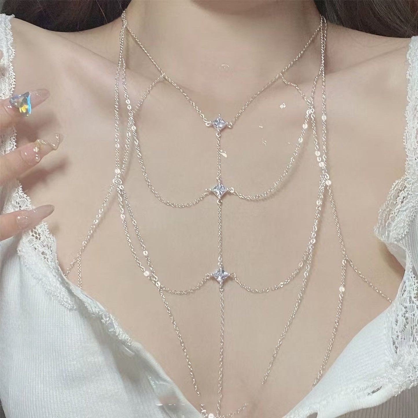 Body chain and chest chain